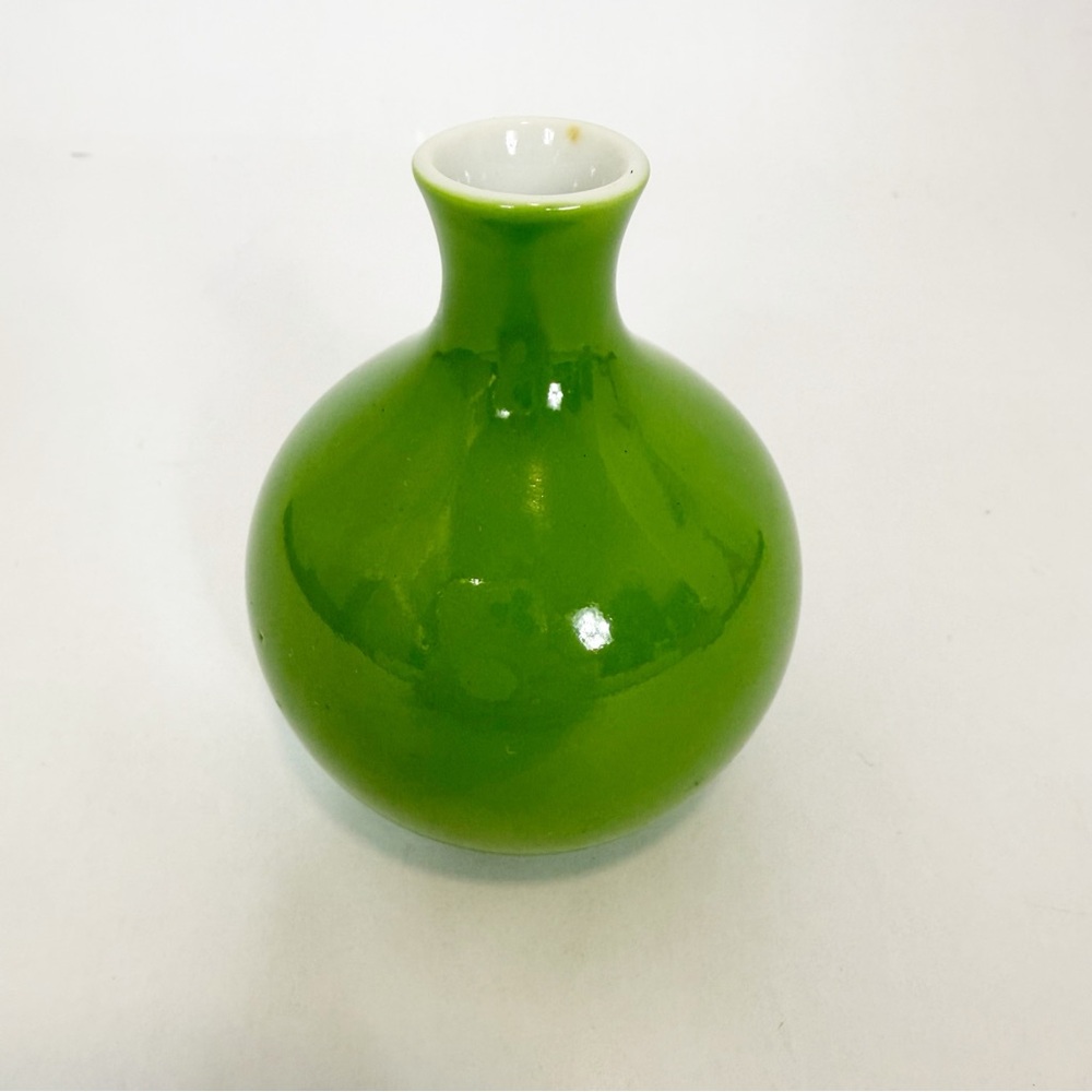 Vintage Vibrant Green Ceramic Small Bud Vase Japan